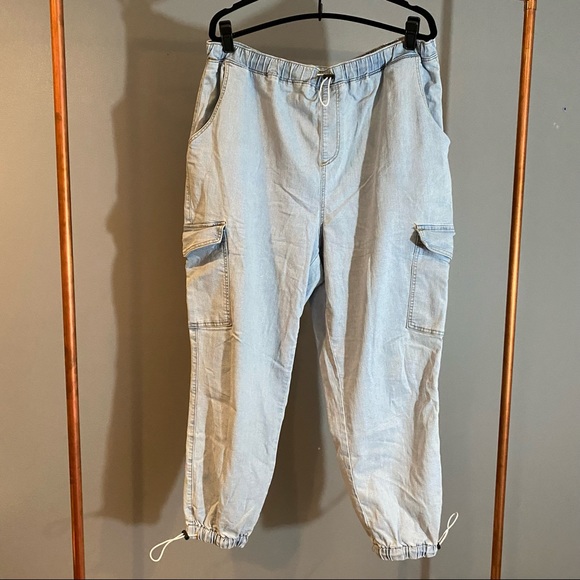 Forever 21 Denim - Forever 21+ Denim Cargo Joggers